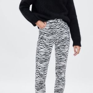 NWT Suko zebra capri Jeans 21" tummy tuckers